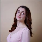 Erfahrene Privatlehrerin für Englisch und Französisch online und in Wien